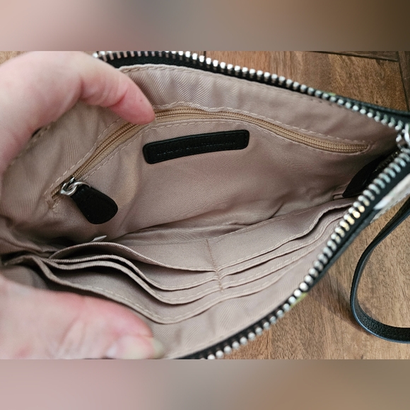 Dana Buchman Tulip Wristlet - Picture 5 of 8